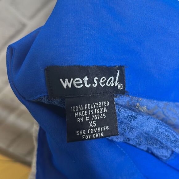 Wet Seal COBALT BLUE Tie Front Sheer Blouse Top Shirt Size XS - Picture 5 of 5